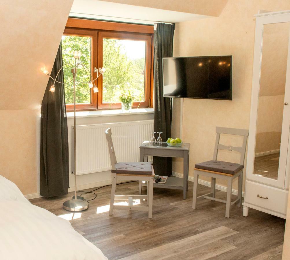 Landgasthof Kasch - Hotel Und Restaurant Malente Esterno foto